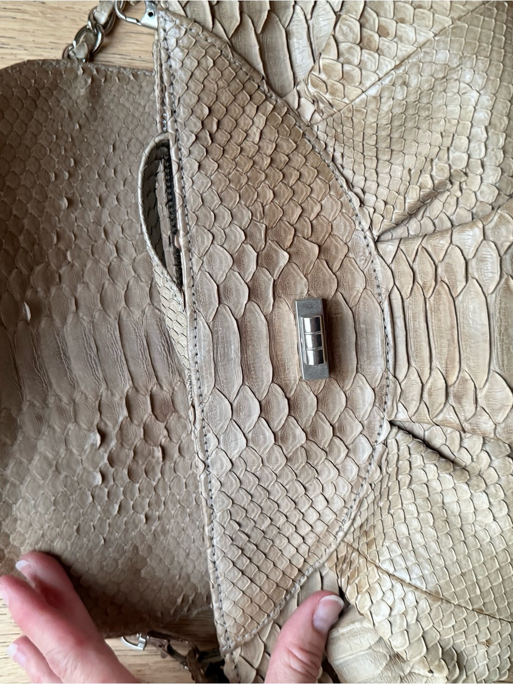 Beige real Python Chain Shoulder Bag - Picture 3 of 7
